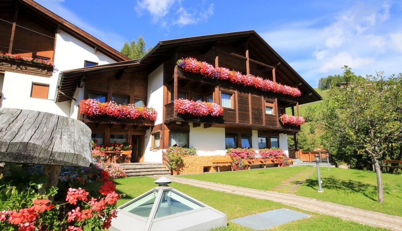 Pension Maria Antermoia Exterior photo